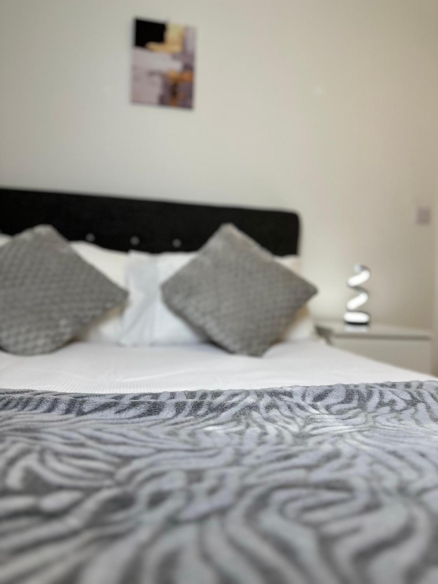Luxury 2-Bed High-Rise In Manchester With Parking Exterior foto